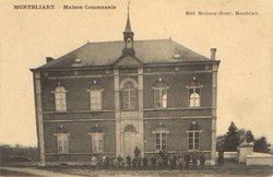  Montbliart - Ancienne maison communale 